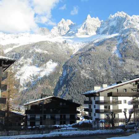 Apartment Le Pied Du Brevent - Walk To Ski Lift, Chamonix Getaway Exteriör bild