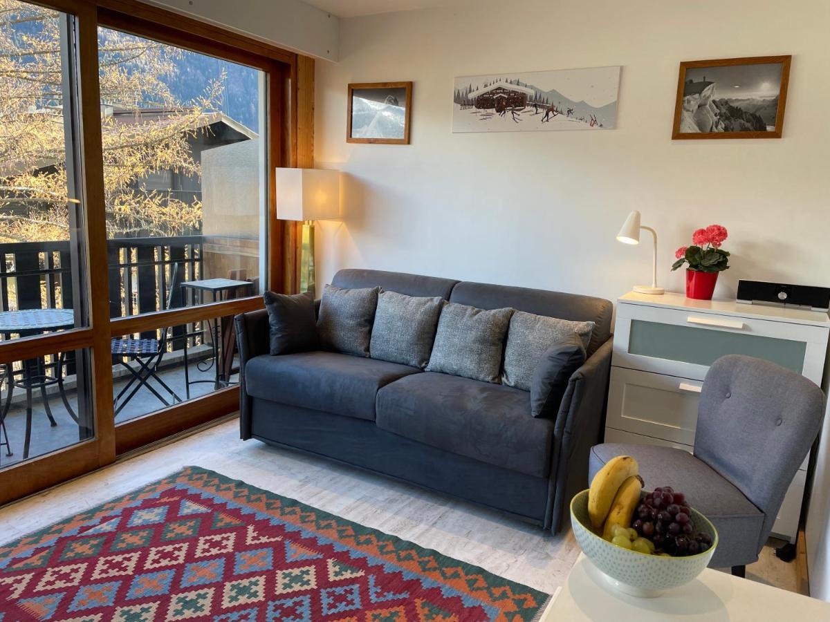 Apartment Le Pied Du Brevent - Walk To Ski Lift, Chamonix Getaway Exteriör bild